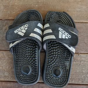 Used Addias ADISSAGE Slides Size 3